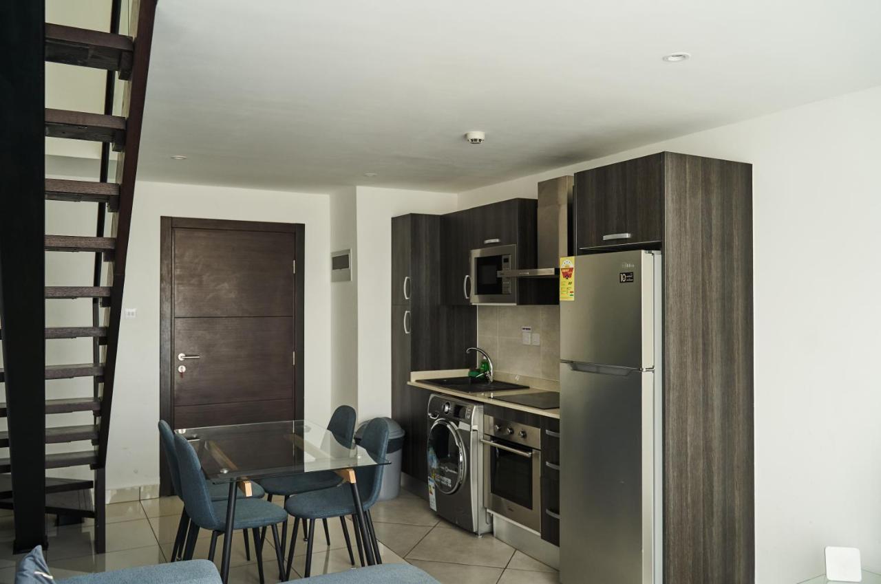Embassy Gardens Deluxe Apartment Accra Exterior photo